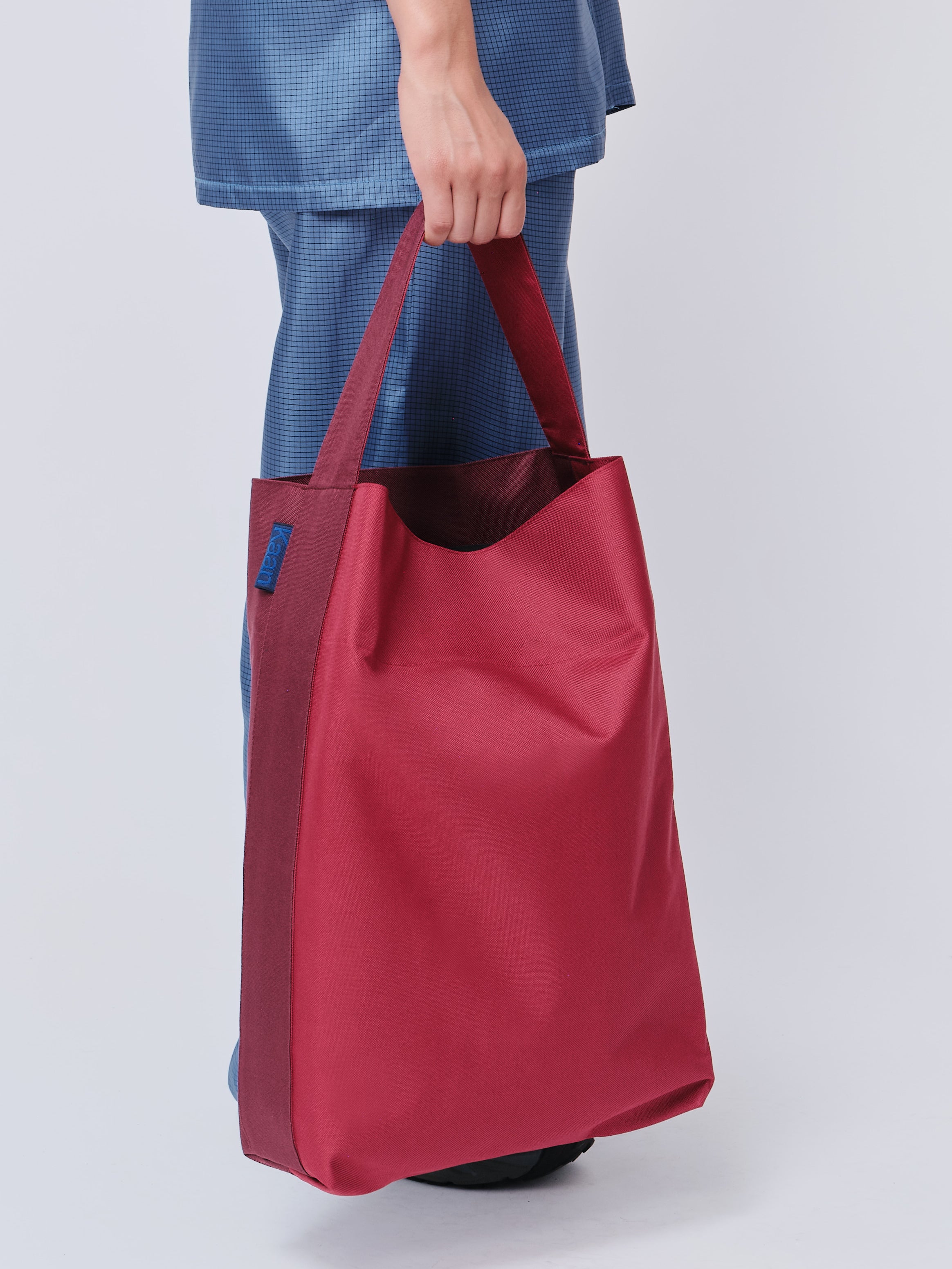 Bucket Tote in Azuki & Wine