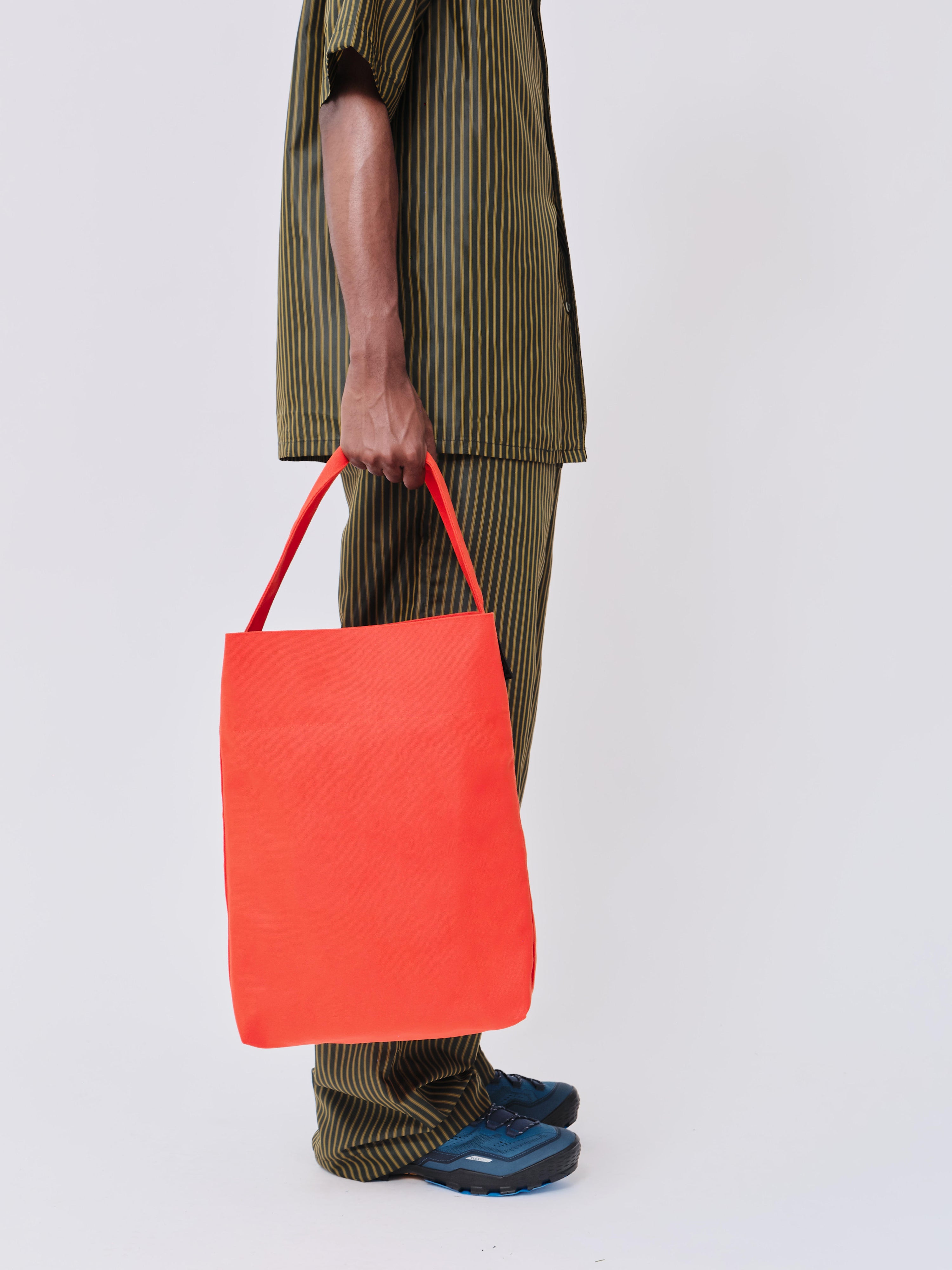 Bucket Tote in Orange (Water Repellent Cotton)