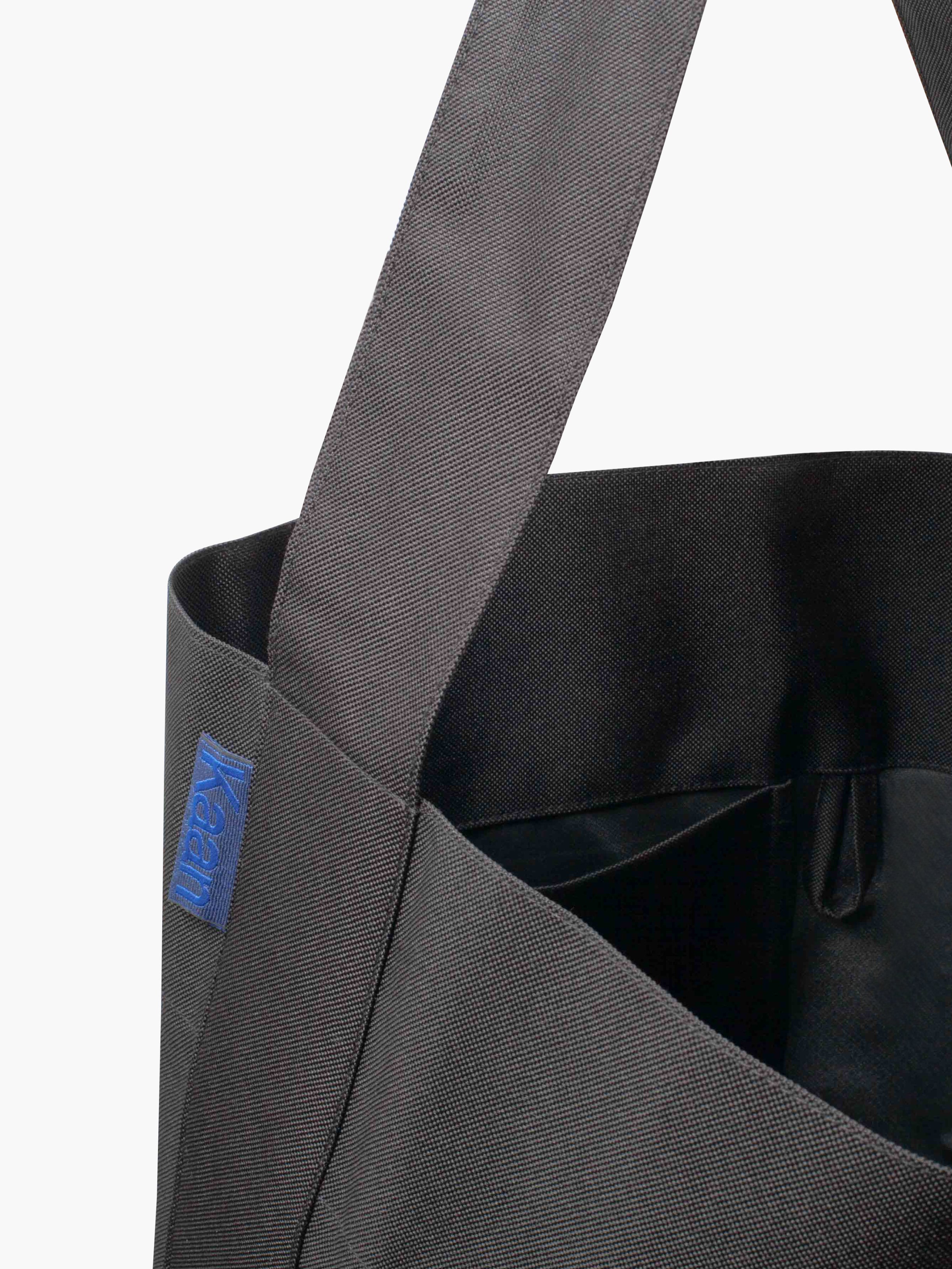 Bucket Tote in Black Waterproof