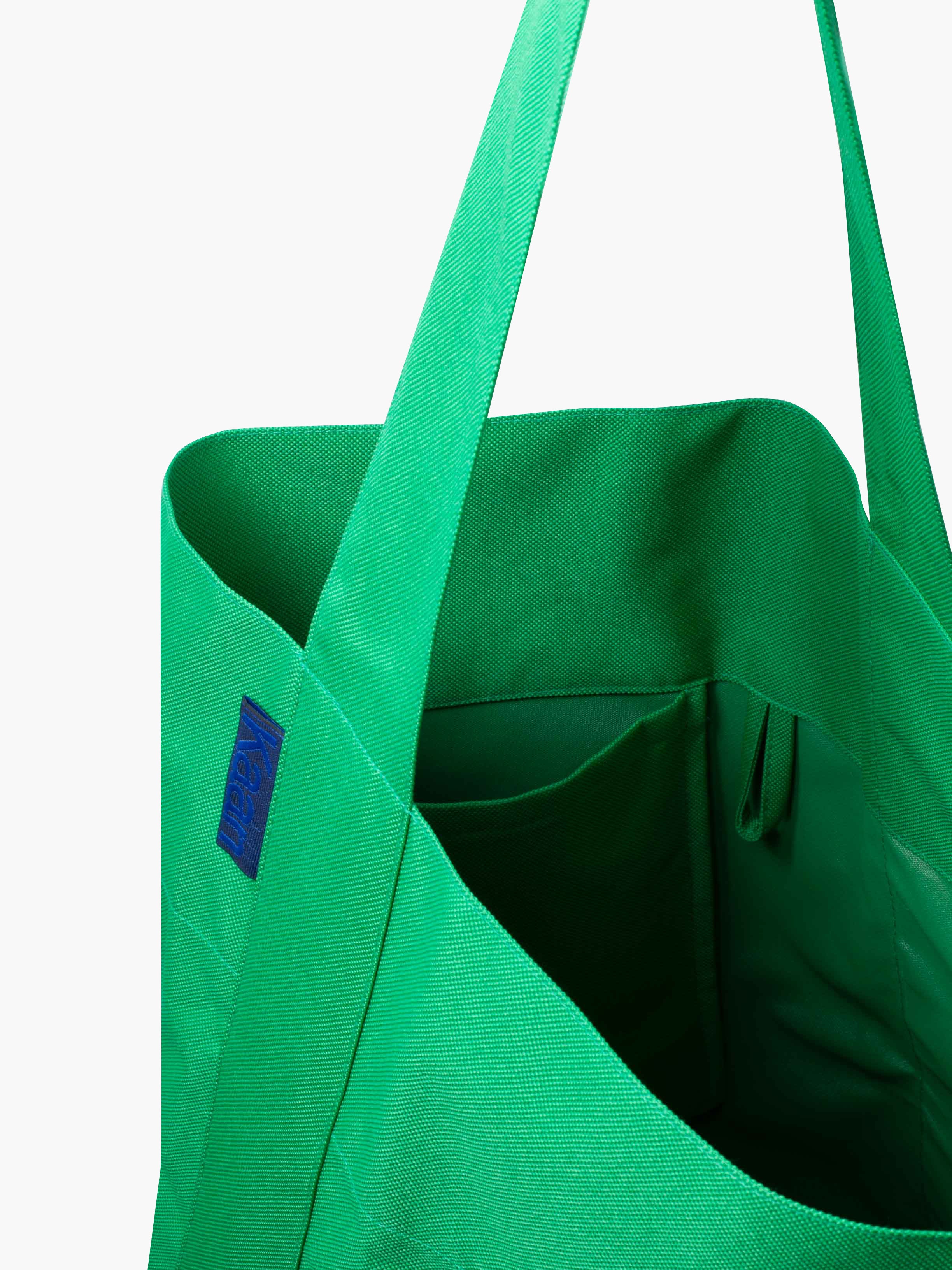 Bucket Tote in Kelly Green