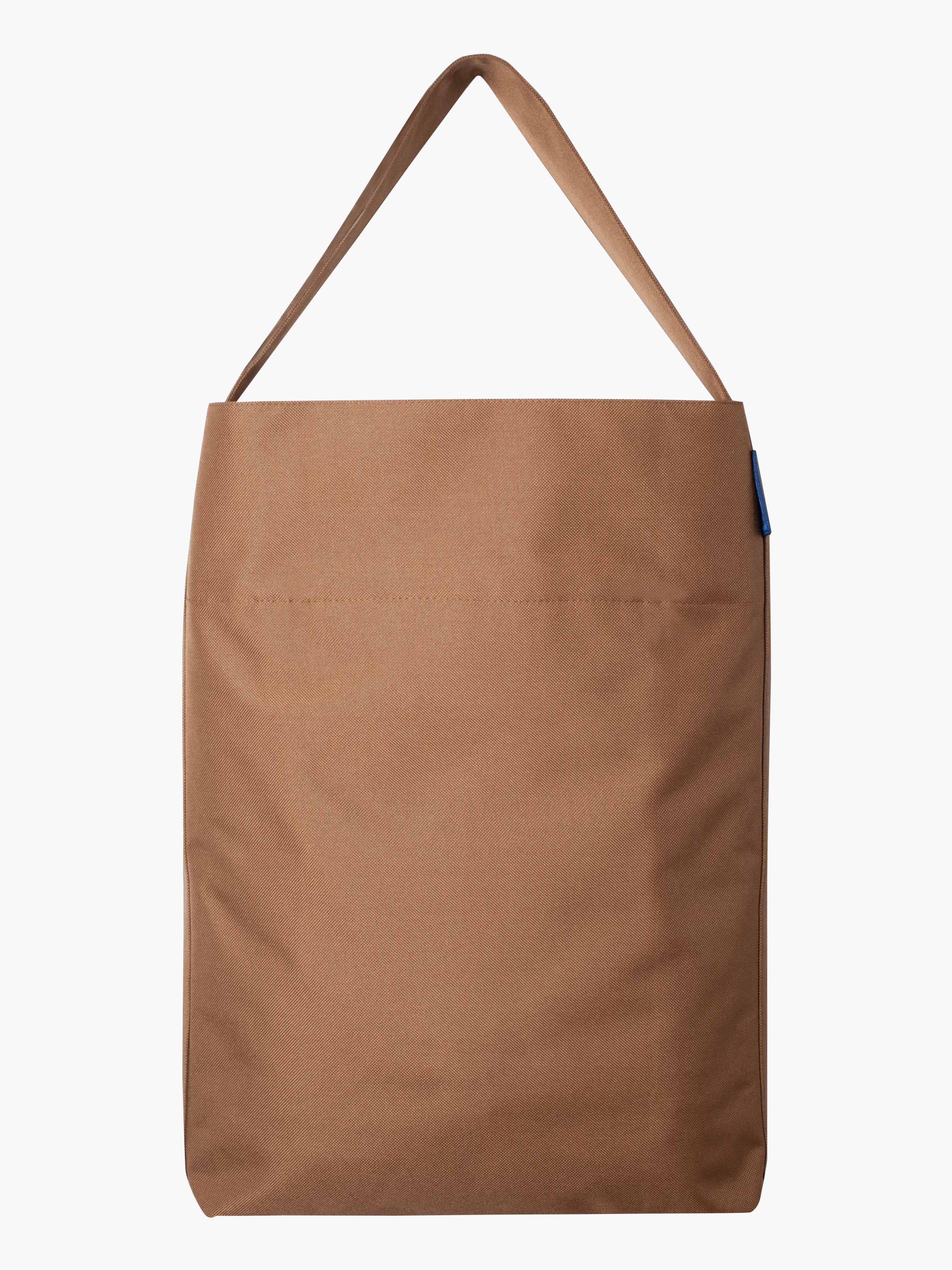 Bucket Tote in Mocha